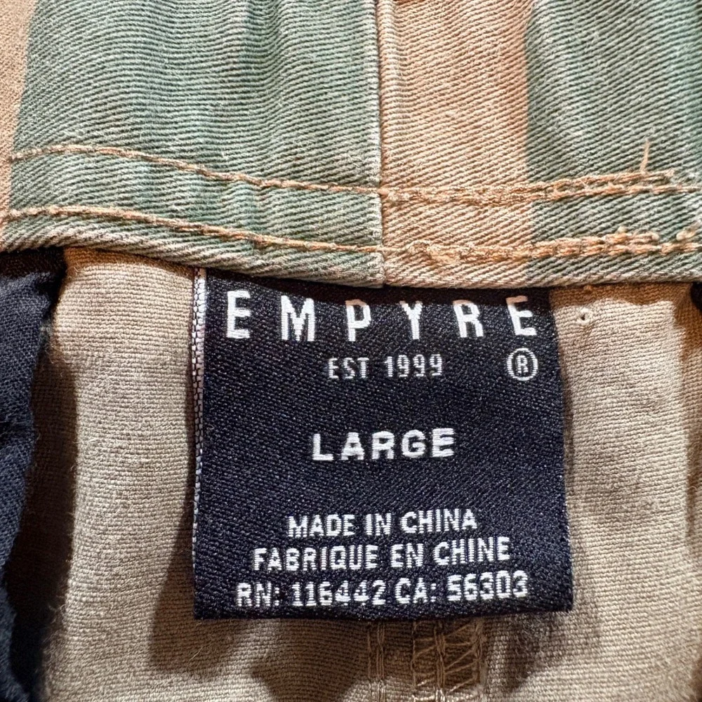 Empyre camo jogger